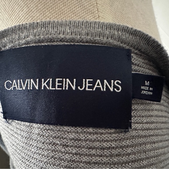 Calvin Klein Top - Picture 6 of 8